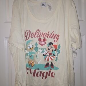 Disney Cream Kids Tee with Minnie & Daisy 'Delivering the Magic'